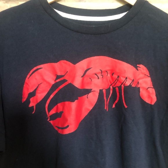 Navy Graphic Tee  with Red Lobster Design Large - Picture 3 of 4